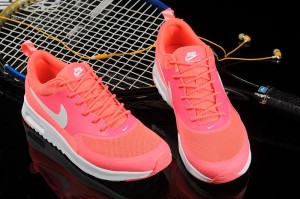 Vente-Nike-Air-Max-Thea-Print-Femme-Coral-Rose-Blanc-Chaussures-Running.SL514754_1_2